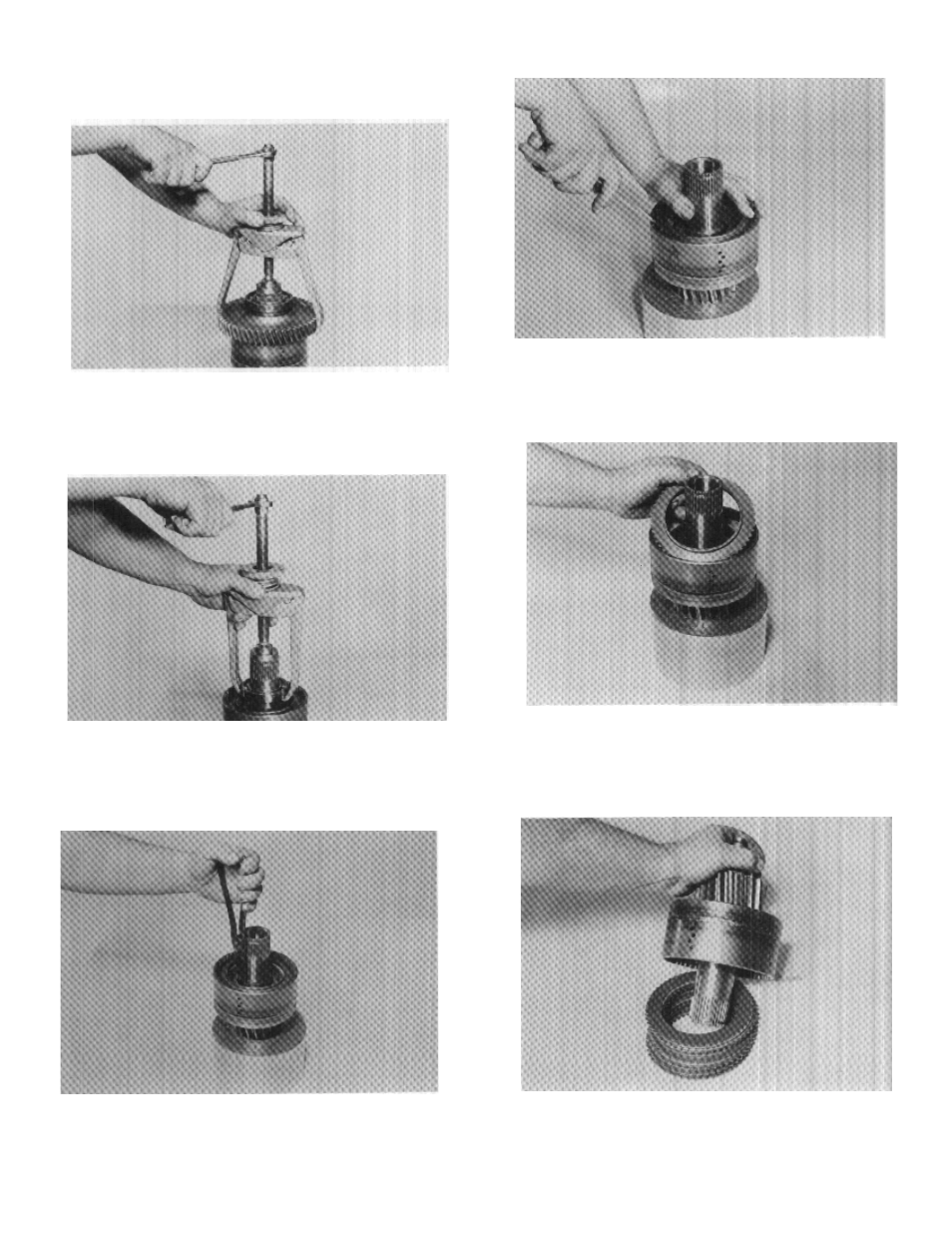 Clutch disassembly | Gradall 534B (9103-1390) Service Manual User Manual | Page 137 / 266