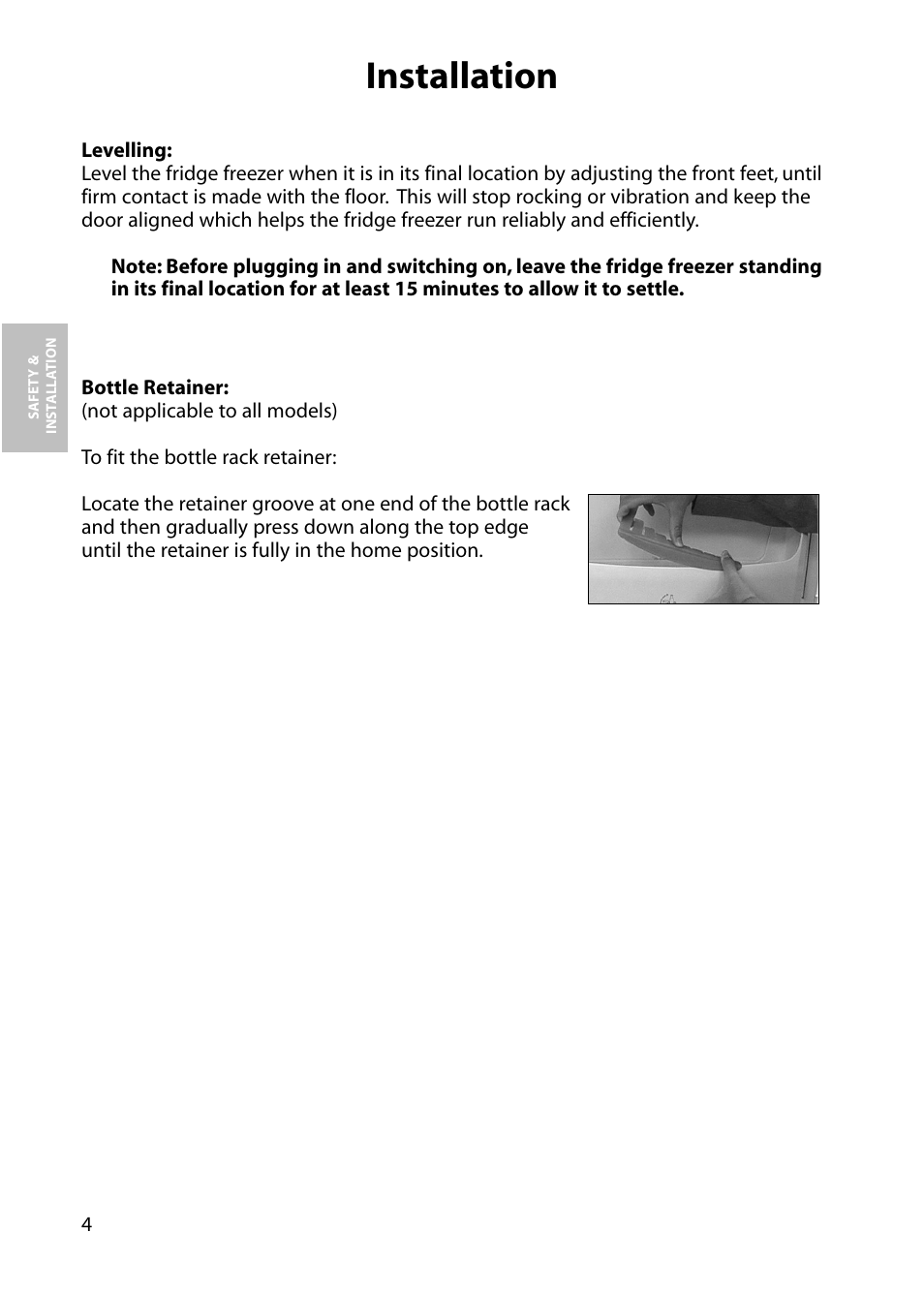 Installation | Hotpoint FFA84 User Manual | Page 4 / 28