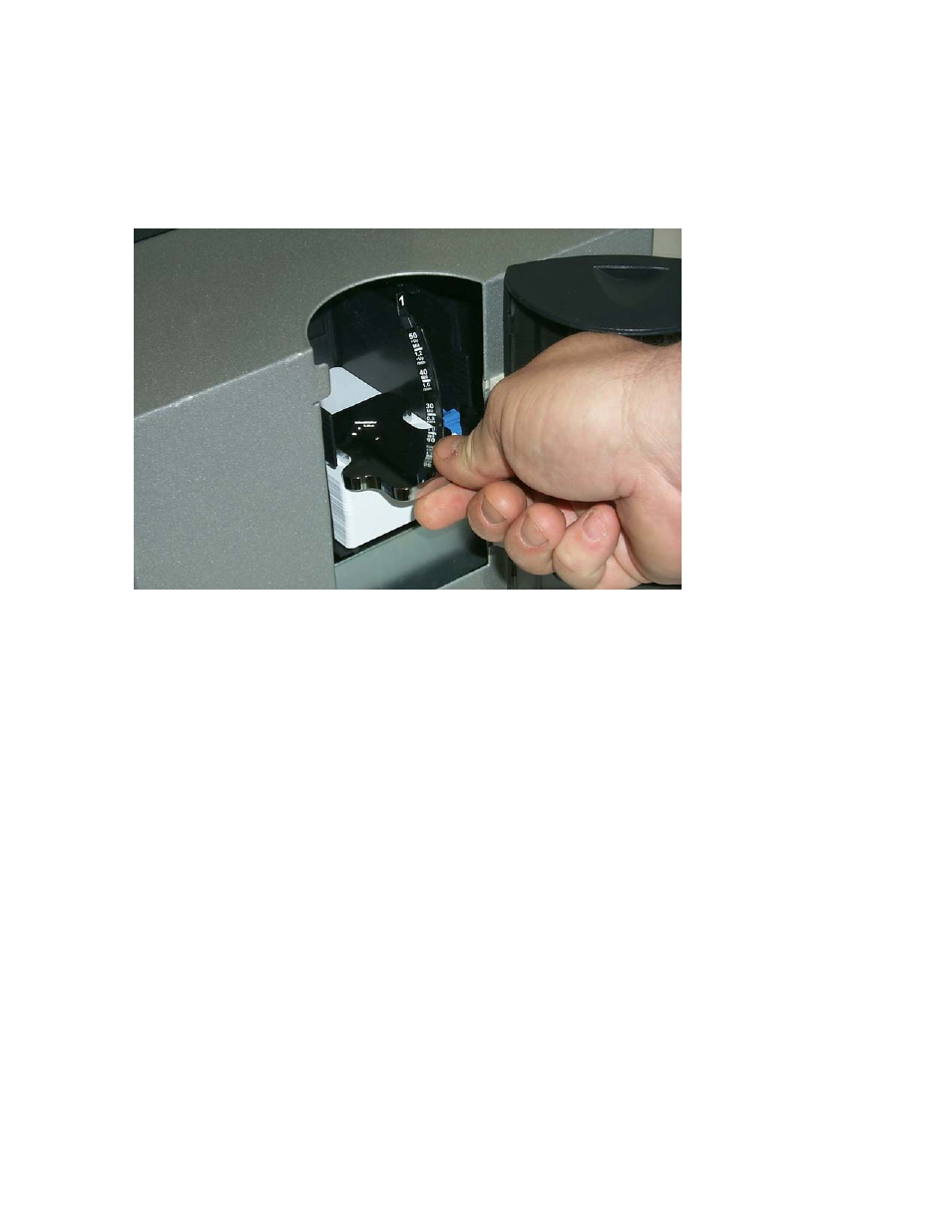 Loading the blank cards (cont.) | FARGO electronic HDP600-LC CR100 User Manual | Page 75 / 432