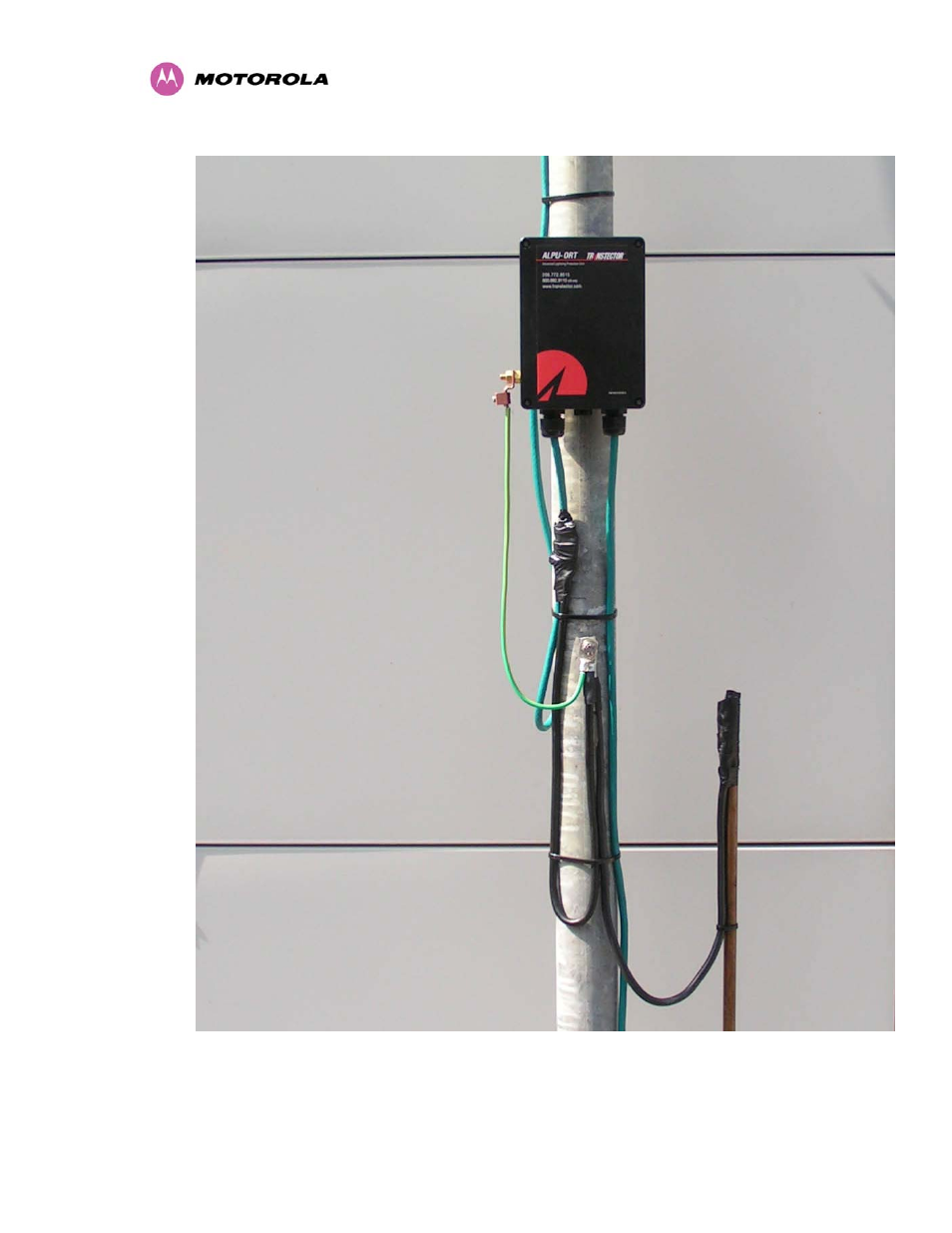 Figure 97 - lower grounding configuration | Motorola MotoWI4 PTP 600 Series User Manual | Page 165 / 246