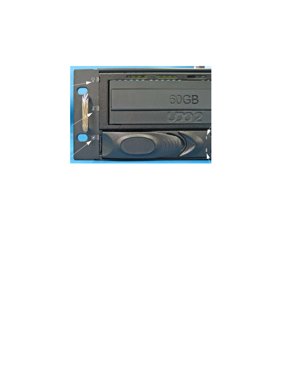 Led indicators, Archive controller led indicators | Plasmon 800-102913-00 B User Manual | Page 21 / 36