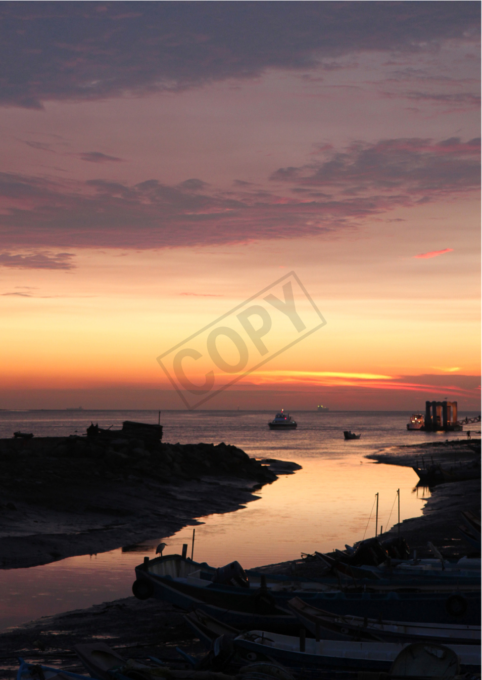 Cop y | Canon EOS Rebel T3 18-55mm IS II Lens Kit User Manual | Page 152 / 292