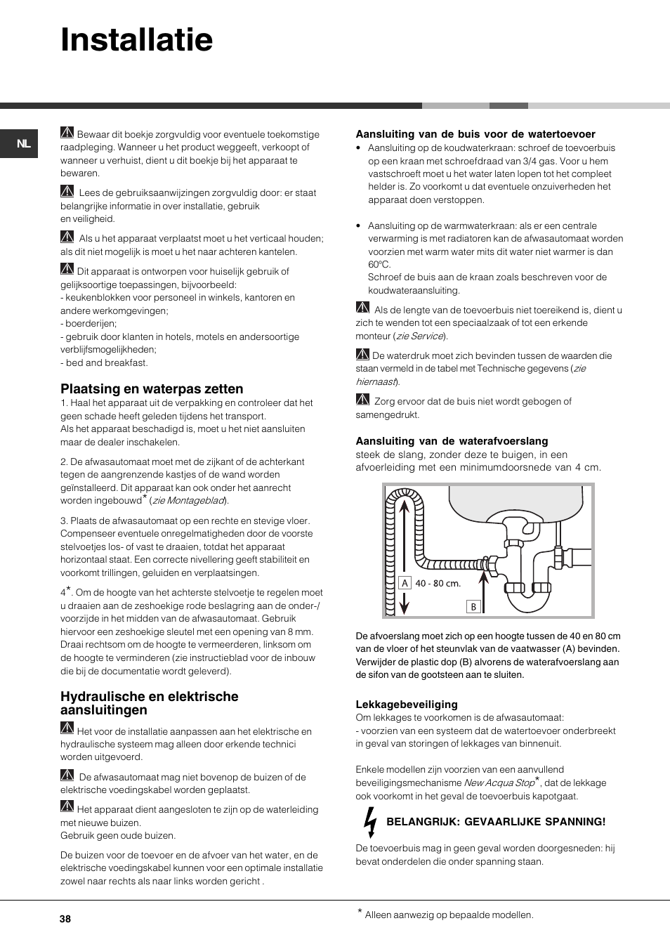 Installatie, Plaatsing en waterpas zetten, Hydraulische en elektrische aansluitingen | Hotpoint Ariston LFF 8214E User Manual | Page 38 / 84