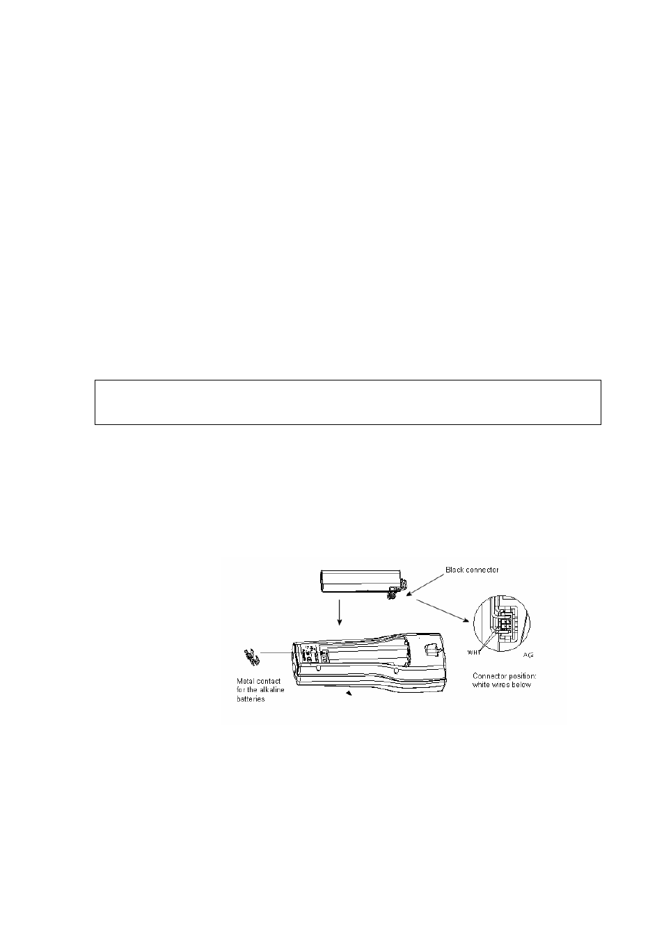 Preparations before use, Installing and removing the battery pack, Figure 2 | Installing the battery pack, Chapter 3 | Vaisala DM70 User Manual | Page 15 / 93