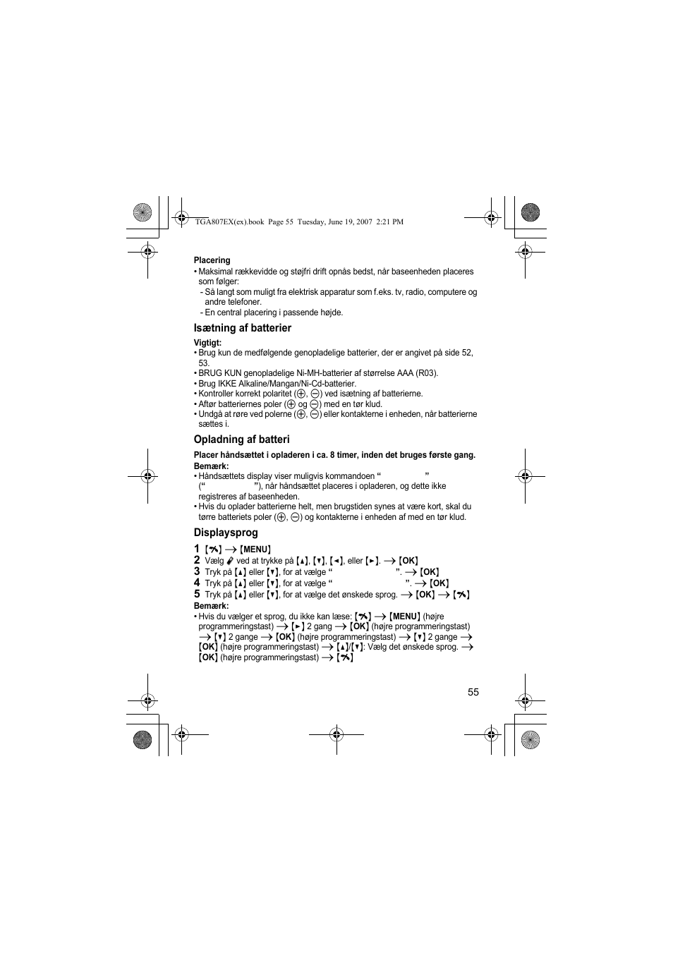 Placering, Isætning af batterier, Opladning af batteri | Bemærk, Displaysprog, 1 {i} i {menu | Panasonic KXTGA807EX User Manual | Page 55 / 80