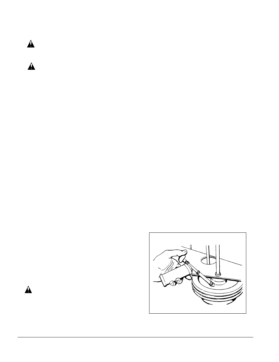 Service and maintenance, How to check the engine, How to clean the engine air filter | Lubrication | Nilfisk-ALTO SPS-28 E User Manual | Page 12 / 28