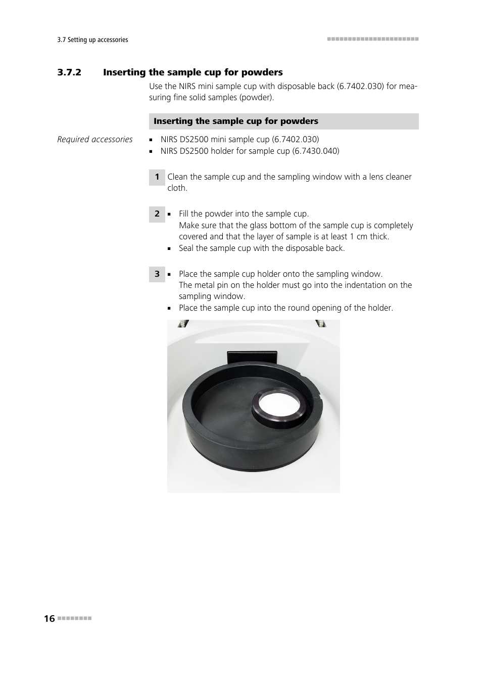 2 inserting the sample cup for powders, Inserting the sample cup for powders | Metrohm NIRS DS2500 Analyzer User Manual | Page 24 / 48