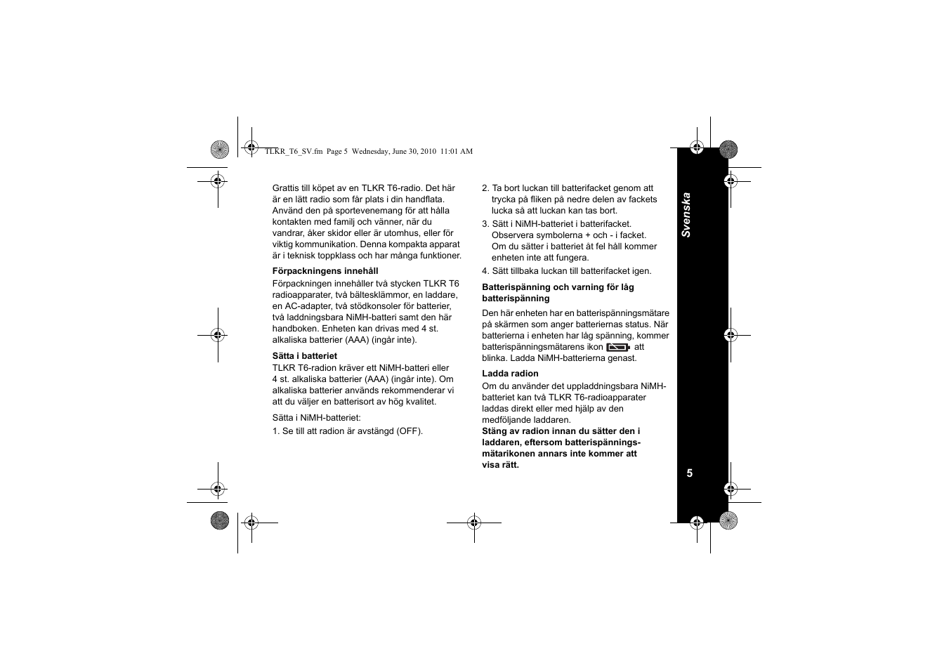 Förpackningens innehåll, Sätta i batteriet, Ladda radion | Motorola walkie talkie User Manual | Page 205 / 256