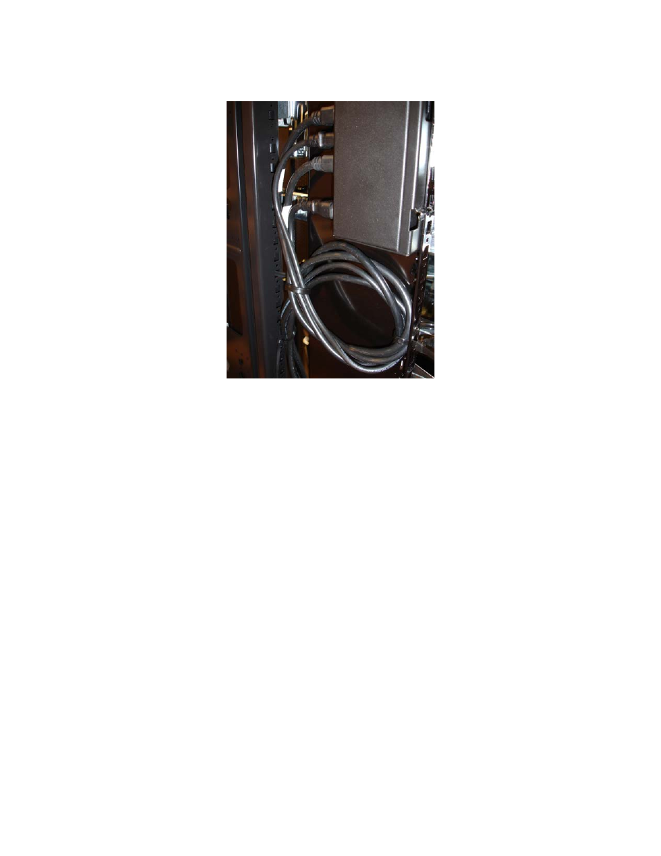 Dell PowerEdge Rack Enclosure 4020S User Manual | Page 13 / 17