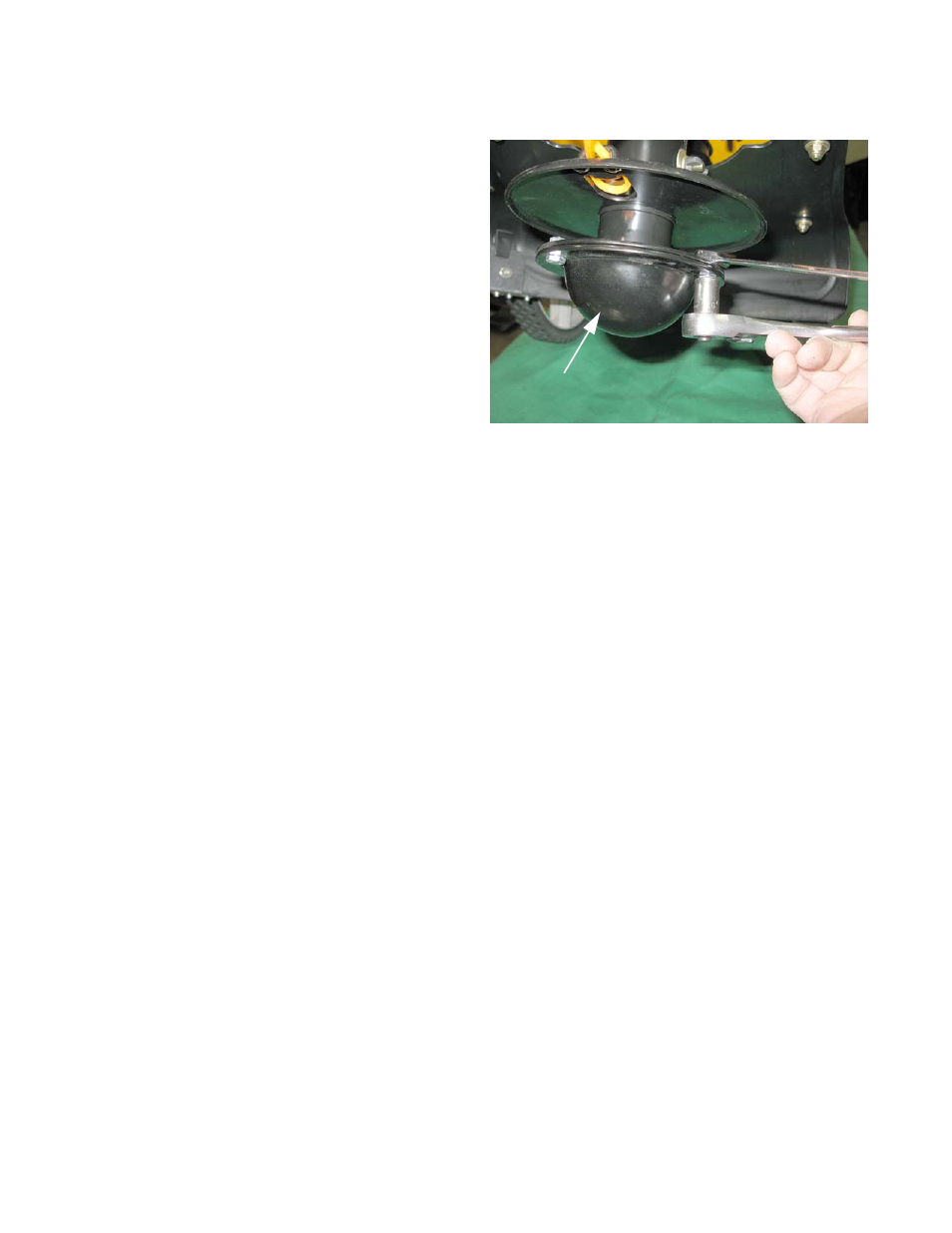 Skid assembly | Cub Cadet CC 22 User Manual | Page 10 / 20
